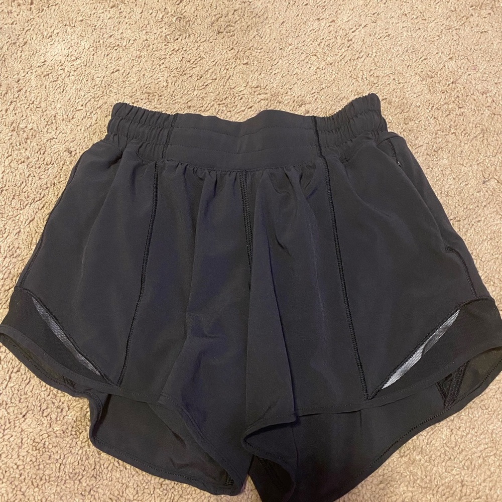 Lululemon Hotty Hot 4”